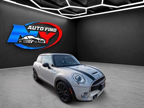 Used 2015 MINI Cooper S FWD image 2