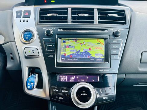 Used 2014 Toyota Prius V Three FWD image 19