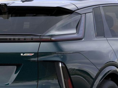 New 2026 Cadillac Lyriq V image 11