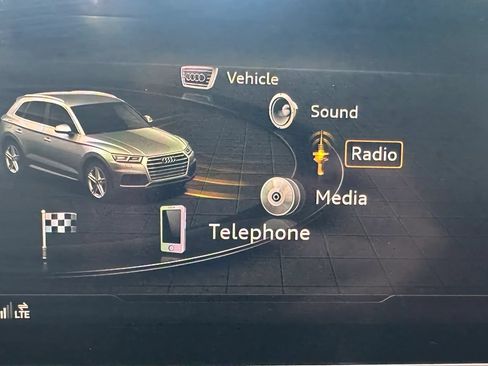 Used 2018 Audi SQ5 Premium Plus w/ Navigation Package AWD/4WD image 19