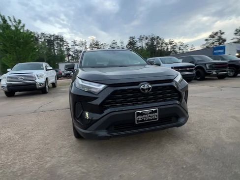 Used 2024 Toyota RAV4 XLE FWD image 9