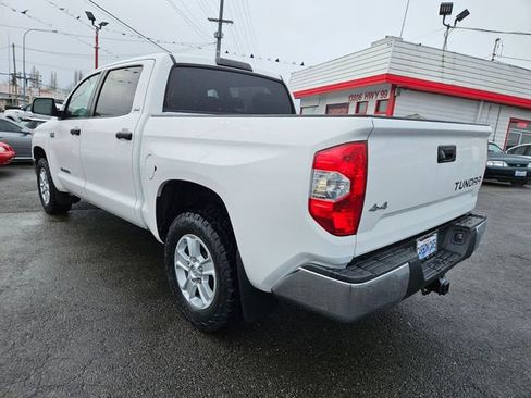 Used 2017 Toyota Tundra SR5 w/ SR5 Upgrade Package image 5