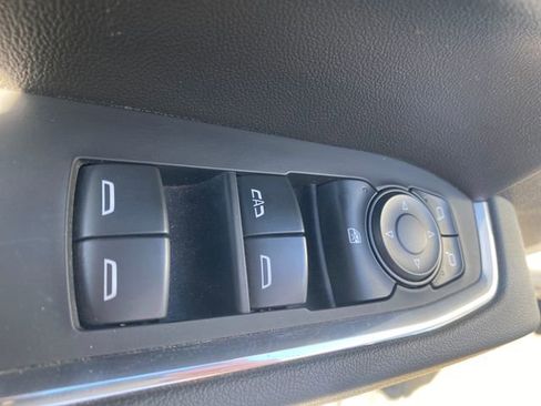 Used 2023 Chevrolet Silverado 1500 LT w/ Leather Package image 14