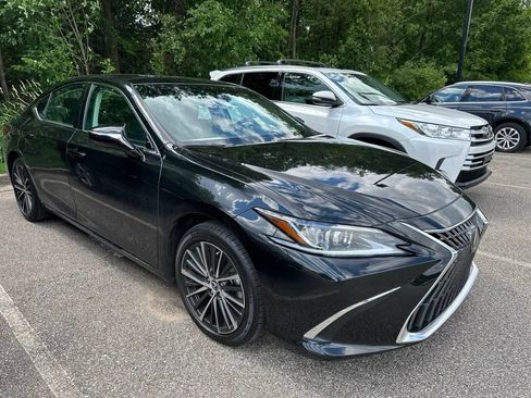 Used 2023 Lexus ES 350 w/ Premium Package FWD image 7