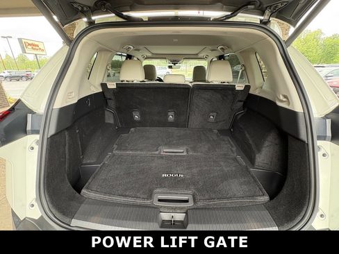 Used 2023 Nissan Rogue SL w/ SL Premium Package FWD image 32