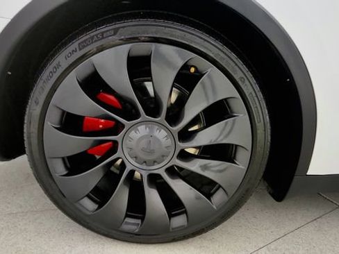 Used 2024 Tesla Model Y Performance AWD/4WD image 75