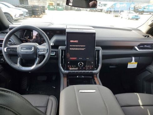 New 2026 GMC Yukon XL Denali w/ Sun & Power Step Package AWD/4WD image 12