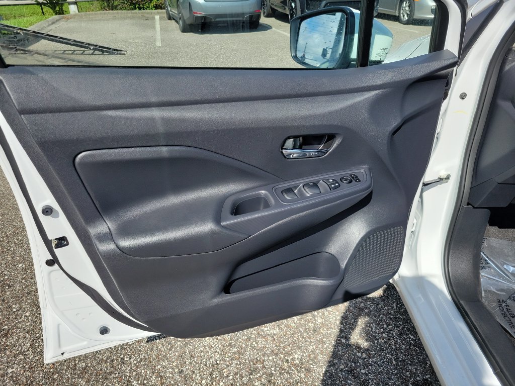 Certified 2025 Nissan Versa SV w/ Trunk Package FWD image 13