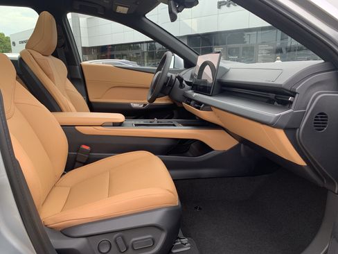 Used 2026 Lexus ES 350h w/ Convenience Package FWD image 35