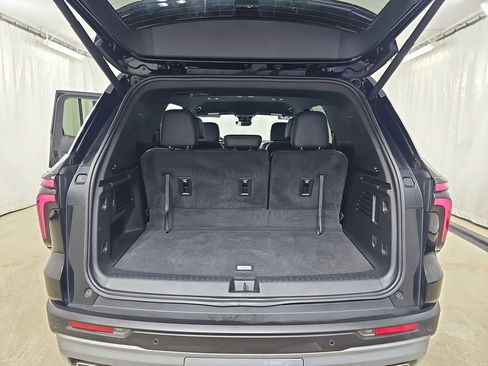 Certified 2024 Chevrolet Traverse Z71 w/ Enhanced Driving Package image 17