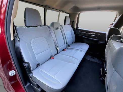 Used 2019 RAM 1500 Big Horn AWD/4WD image 18