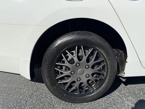 Used 2018 Nissan Sentra S FWD image 7