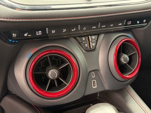 Used 2020 Chevrolet Blazer RS FWD image 23