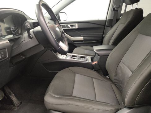 Used 2022 Ford Explorer XLT AWD/4WD image 17