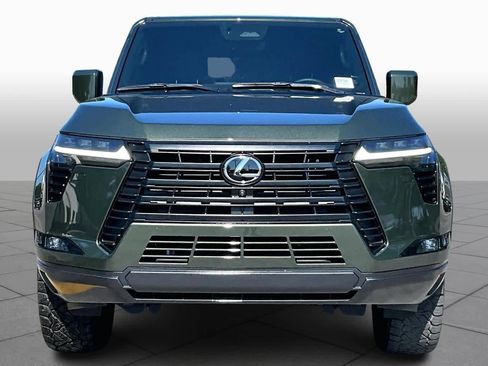 Used 2025 Lexus GX 550 w/ Accessory Package (Z1) image 4