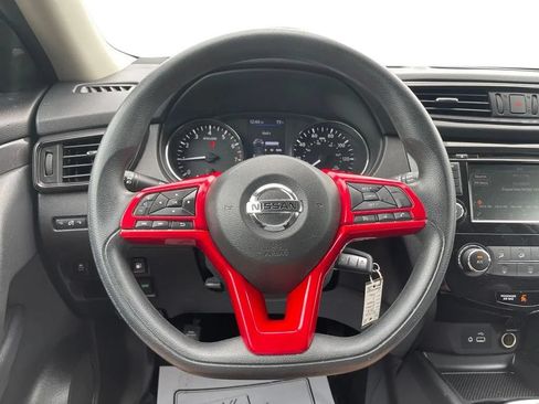 Used 2018 Nissan Rogue S AWD/4WD image 23
