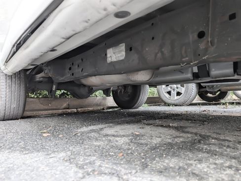 Used 2014 Chevrolet Express 2500 RWD image 33