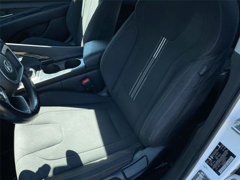 Used 2021 Hyundai Elantra SEL w/ Convenience Package FWD image 12