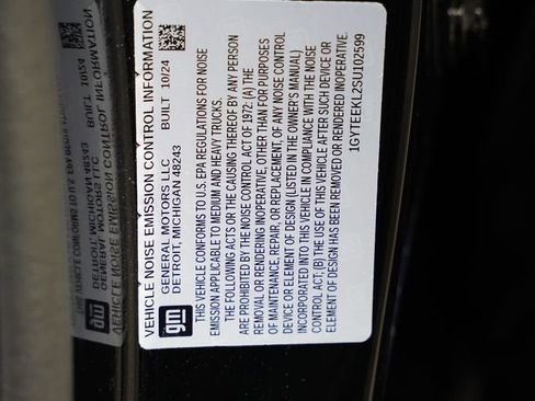 Used 2025 Cadillac Escalade IQ Sport 1 w/ Smart Trailering package image 36