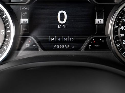 Used 2023 RAM 1500 Laramie AWD/4WD image 3