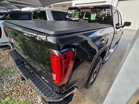 Certified 2024 GMC Sierra 1500 SLT RWD image 9