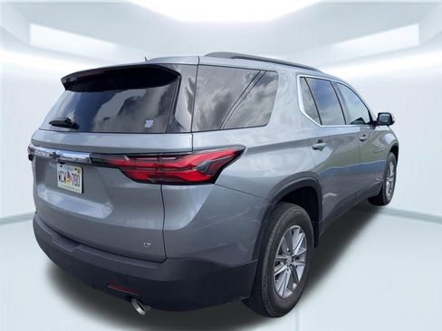 Used 2023 Chevrolet Traverse LT FWD image 6