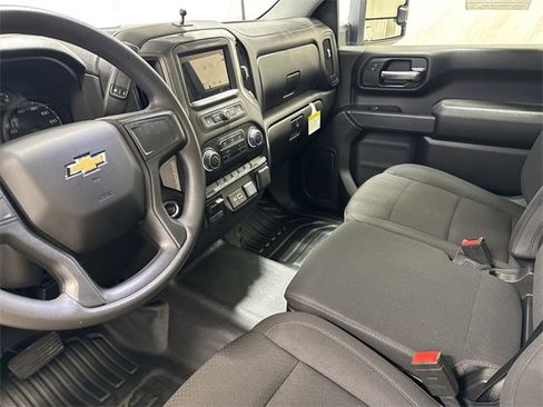 Certified 2025 Chevrolet Silverado 3500 W/T w/ WT Convenience Package image 12