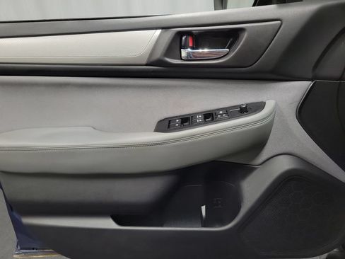 Used 2019 Subaru Outback 2.5i Premium w/ Popular Package #2 AWD/4WD image 23