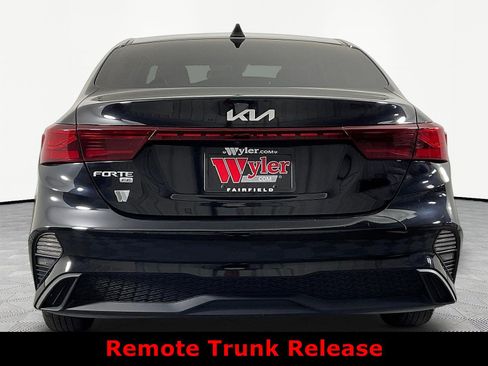 Used 2022 Kia Forte Sedan FWD image 5