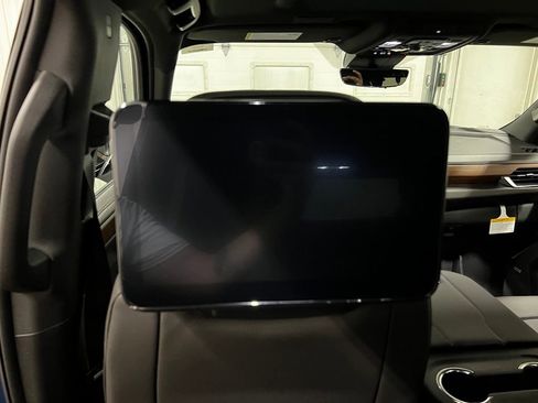 New 2026 GMC Yukon Denali w/ Denali Reserve Package AWD/4WD image 34