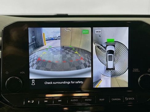 Used 2023 Nissan Pathfinder SL w/ SL Premium Package image 14