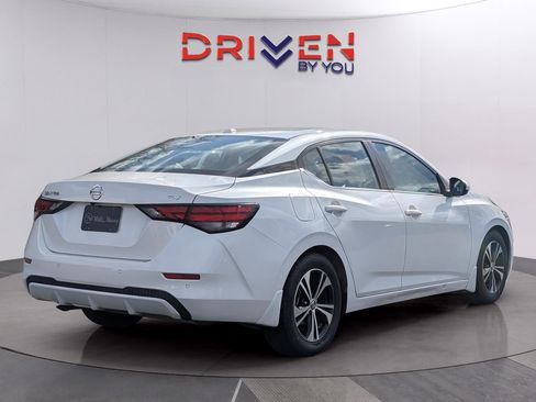 Used 2022 Nissan Sentra SV image 5