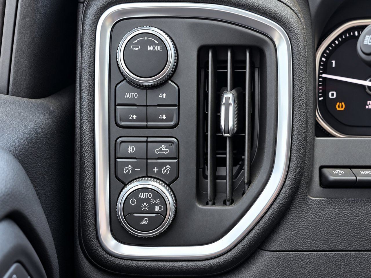 Certified 2020 GMC Sierra 2500 Denali w/ Denali Ultimate Package AWD/4WD image 26