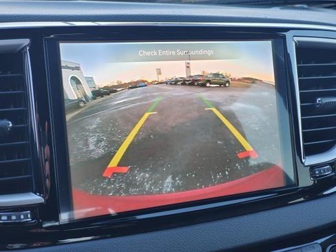 Used 2026 Chrysler Voyager LX FWD image 14