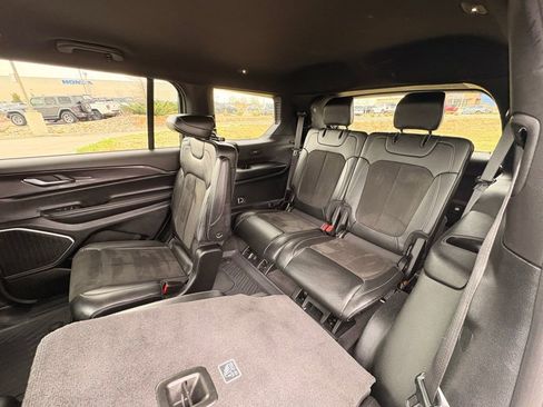 Used 2021 Jeep Grand Cherokee L Laredo image 29