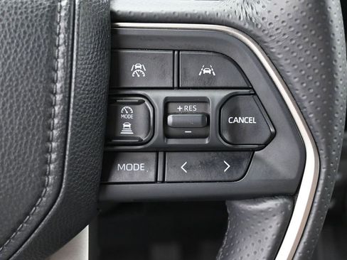 Certified 2025 Toyota 4Runner Limited image 18