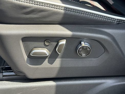New 2026 GMC Yukon AT4 Ultimate AWD/4WD image 17