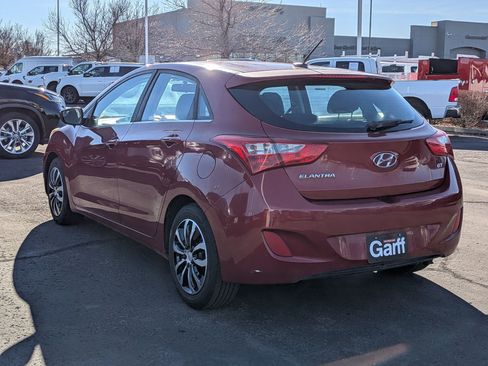 Used 2017 Hyundai Elantra GT image 8