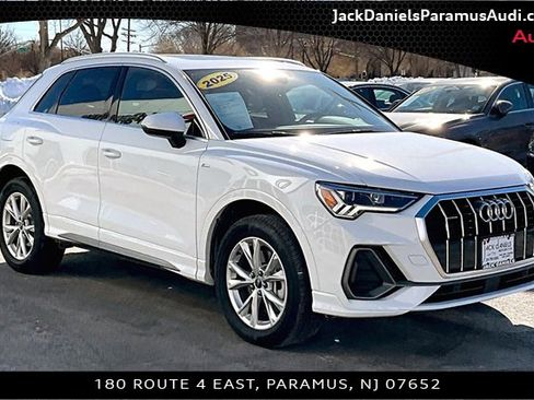 Used 2025 Audi Q3 2.0T Premium w/ Convenience Package image 9