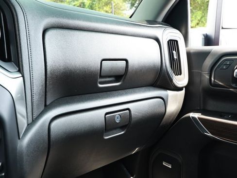 Used 2020 Chevrolet Silverado 1500 RST AWD/4WD image 28