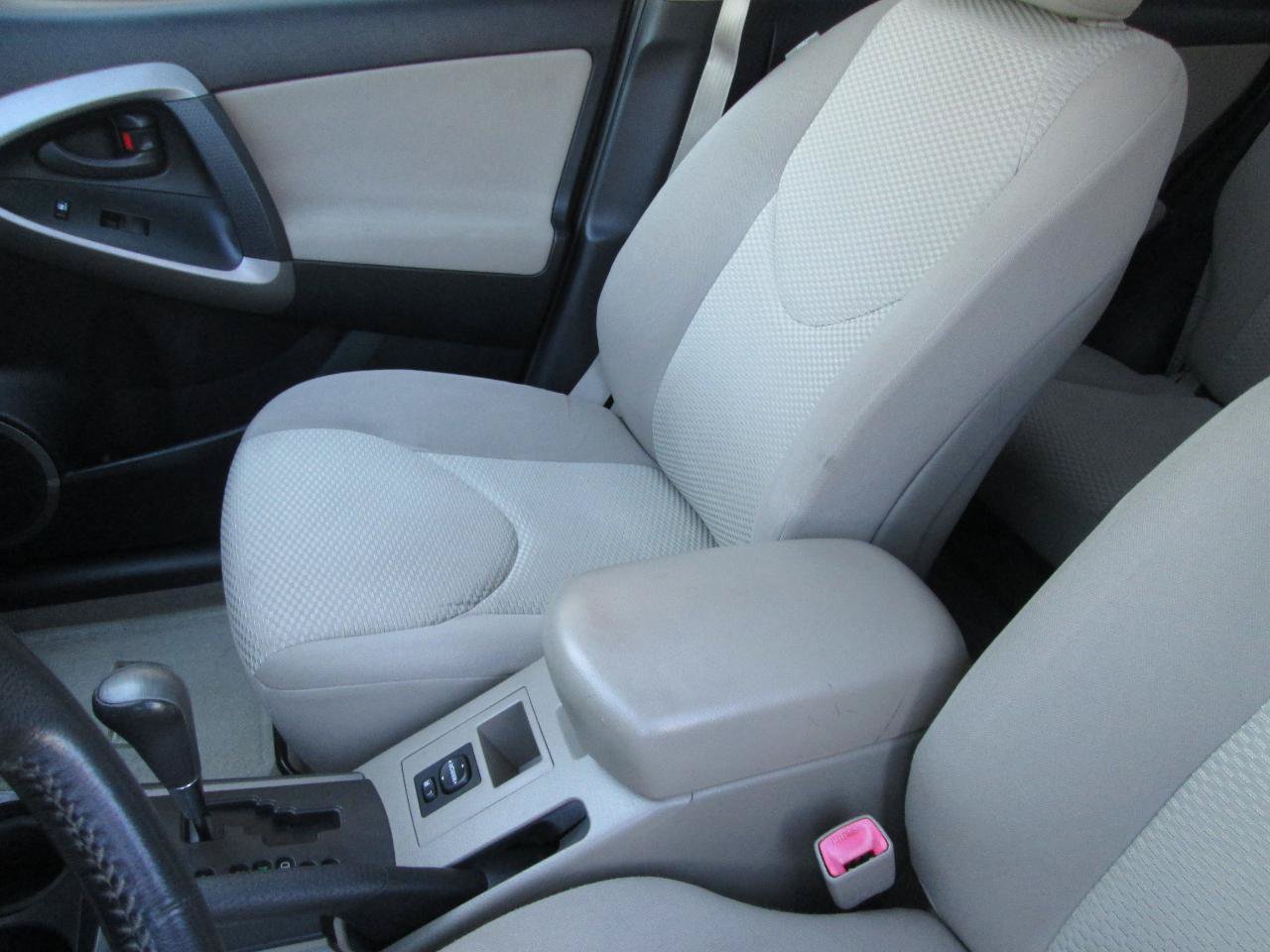Used 2007 Toyota RAV4 Limited AWD/4WD image 6
