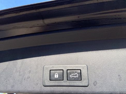 Used 2022 Subaru Ascent Limited AWD/4WD image 53