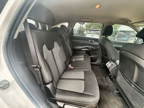 Used 2023 Kia Sorento LX FWD image 26