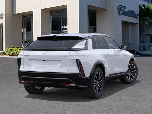 New 2026 Cadillac Lyriq Premium Sport image 4