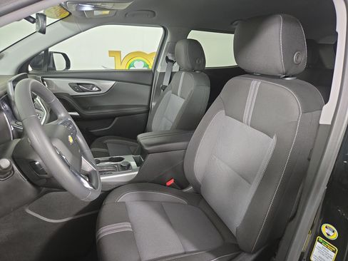 Used 2025 Chevrolet Blazer LT w/ Convenience Package FWD image 10