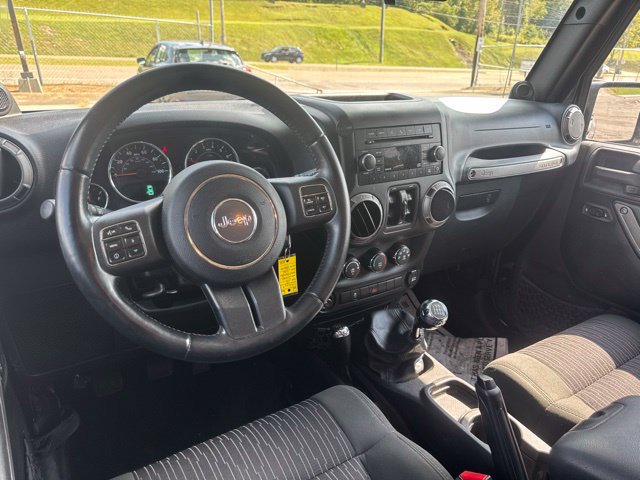 Used 2012 Jeep Wrangler Unlimited Sport AWD/4WD image 12