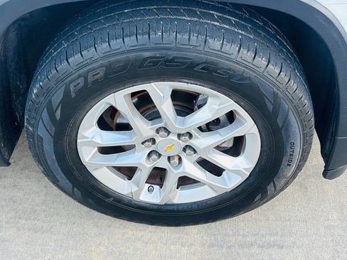 Used 2019 Chevrolet Traverse LT image 37