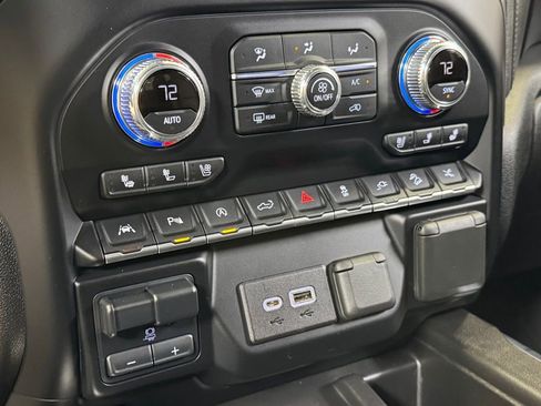 Used 2021 GMC Sierra 1500 Denali AWD/4WD image 37