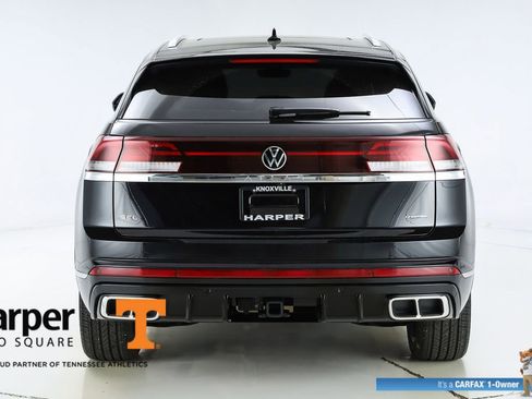 Used 2025 Volkswagen Atlas Cross Sport SEL Premium R-Line AWD/4WD image 47