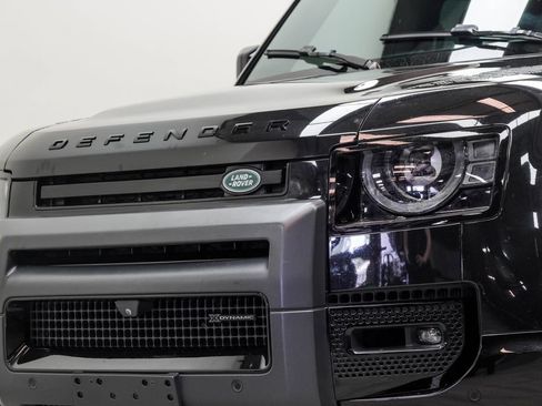 Used 2022 Land Rover Defender 110 X-Dynamic HSE AWD/4WD image 2